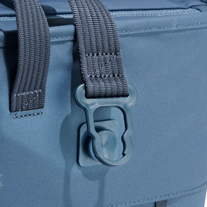 carryouttm-soft-cooler-tote-30-l-y8 250815_hydro_cooler_details_14839_6.jpg
