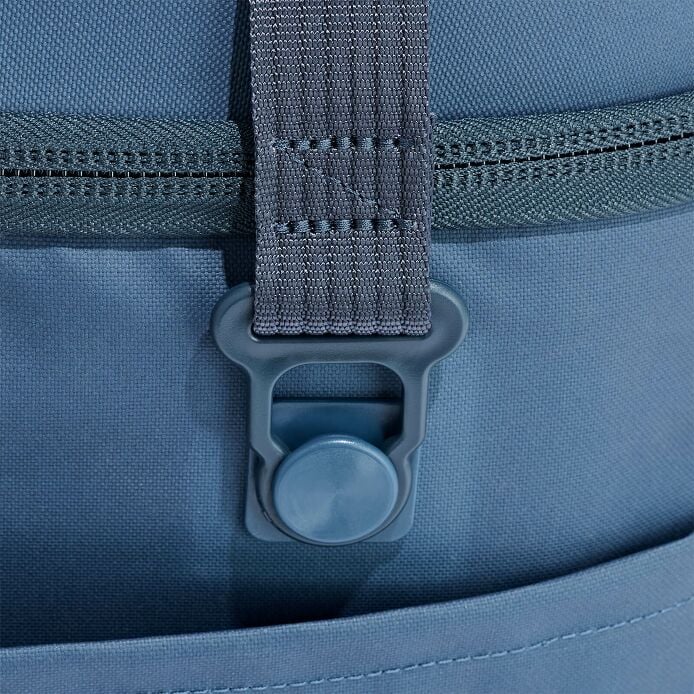 carryouttm-soft-cooler-15-l-d7 250815_hydro_cooler_details_14854_6.jpg