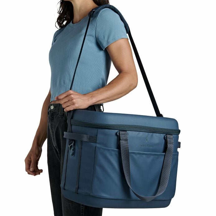 carryouttm-soft-cooler-30-l-k2 250815_hydro_s26_hb_14546_5.jpg