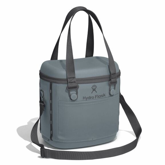 carryouttm-soft-cooler-10-l-j6 6pco043-carryout-cooler-10l-shale-gray-angled_1_1.jpg