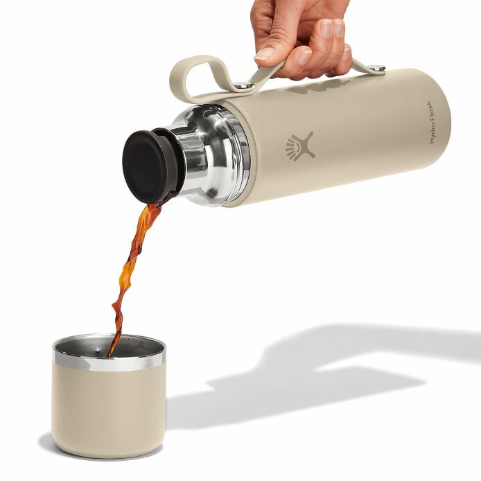 28-oz-hot-flask-and-cup-n4 hot-flask-_-cup-oat-pour.jpg