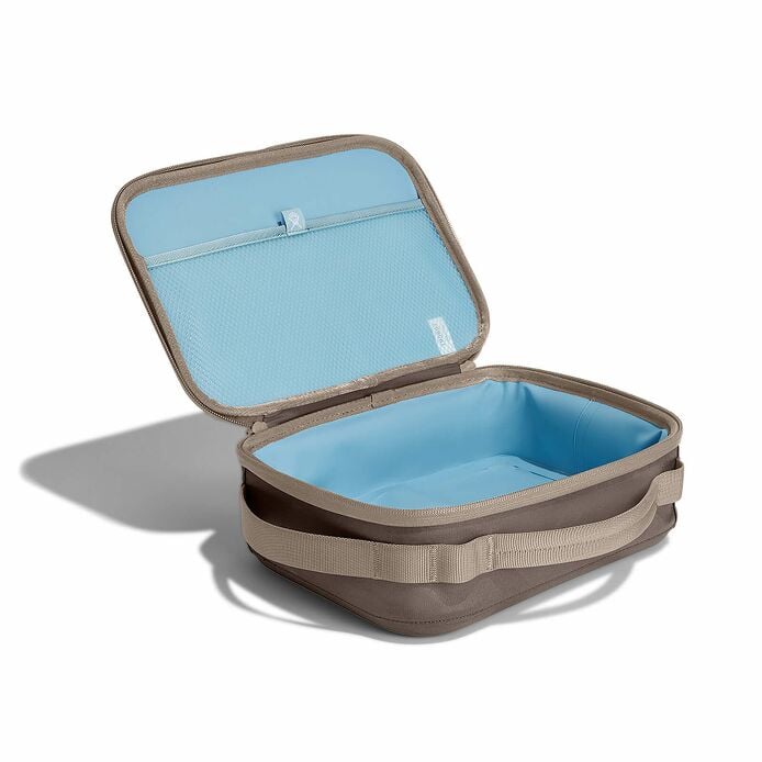 5-l-carry-outtm-lunch-box-l4 lbox217_5lcarryoutlunchbox_sandpiper_angled.jpg