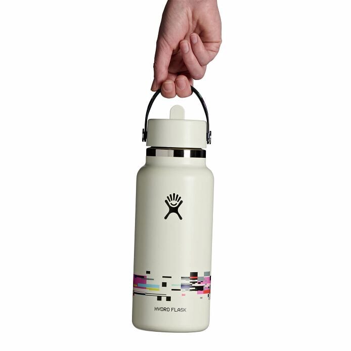 glitch-collection-32-oz-bottle-with-flex-straw-cap-v6 le26-w32-1006-32-oz-wide-flex-straw-cap-glitch-white-hb.jpg