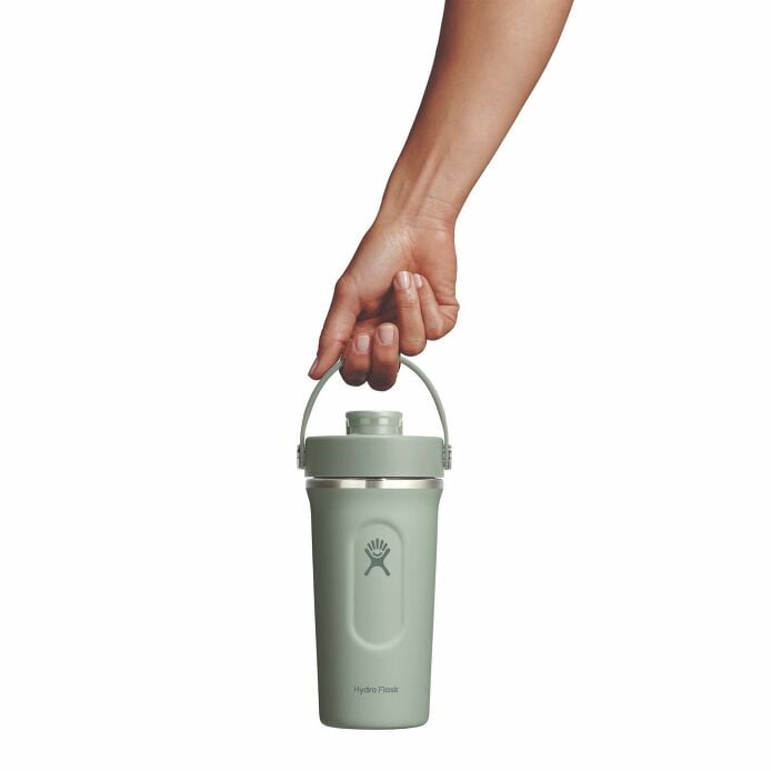 gym-bundle-a8 mxcc24374_24ozinsulatedshakerbottle_agave_hb_1.jpg