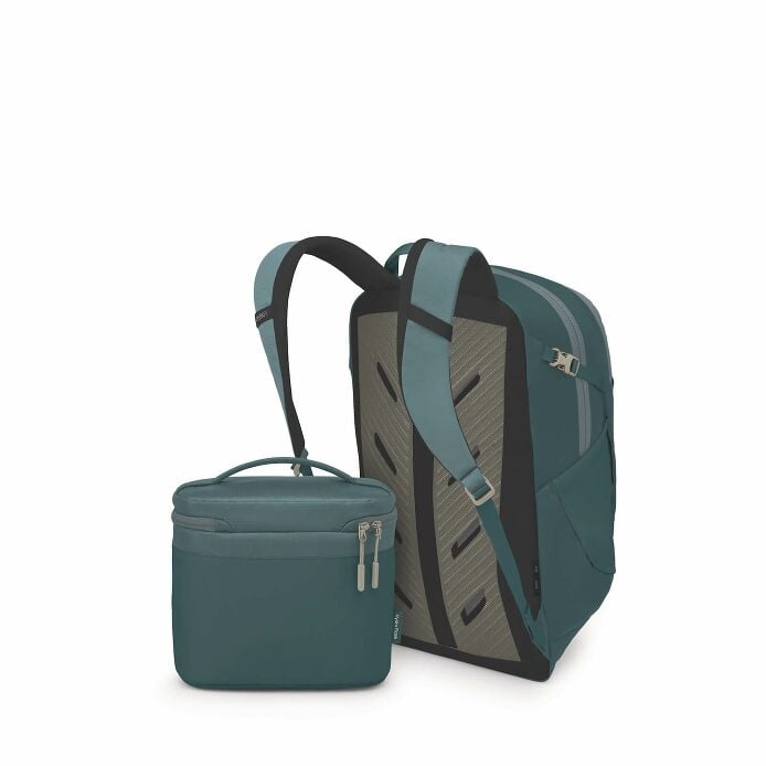 osprey-axis-x-hydro-flask-campus-essentials-bundle-f8 ospreyaxis_hydroflask5l_lunch_bag_f25_sideback_cascade_10007249.jpg
